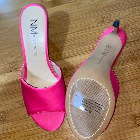 Pink Heels - Picture 2 of 3